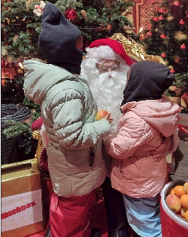 Auch der Weihnachtsmann ist wieder mit dabei.