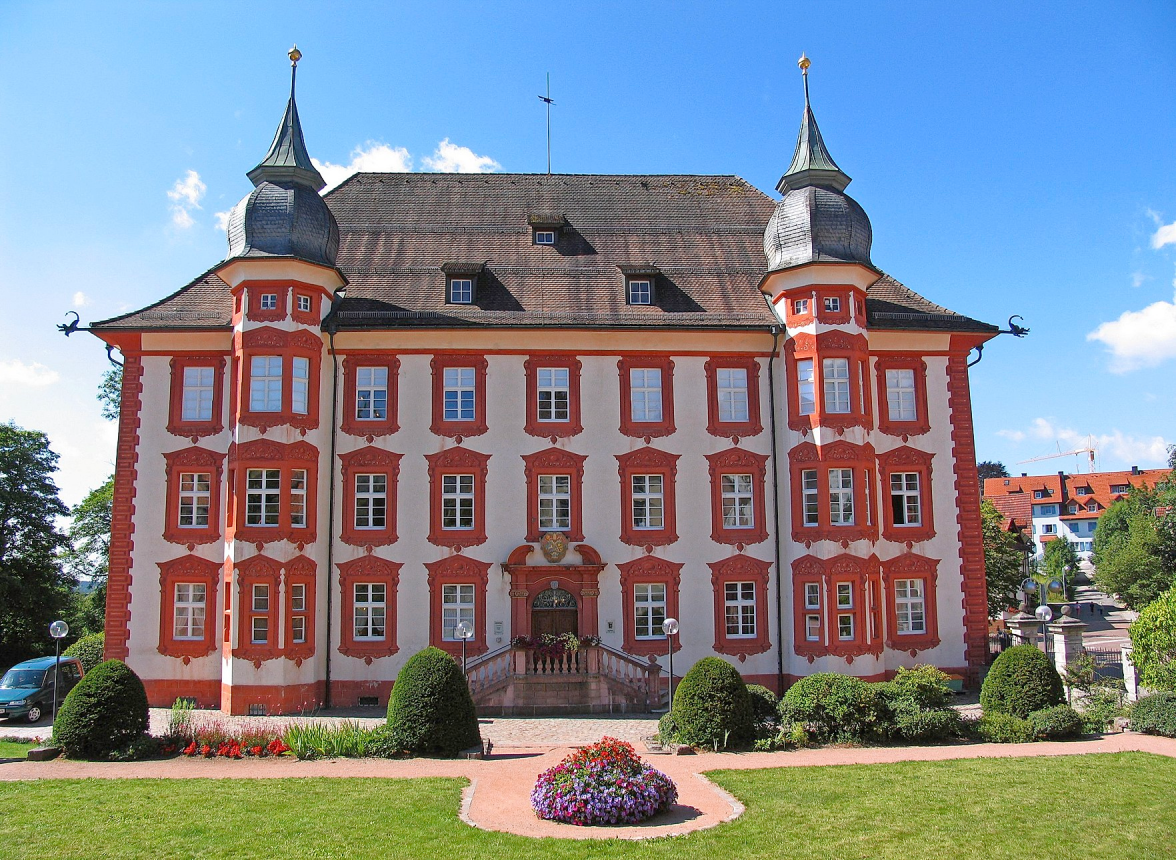 Schloss Bonndorf entwickelte sich zu einer kulturellen Perle und dient heute als Kulturzentrum des Landkreises Waldshut. LANDRATSAMT