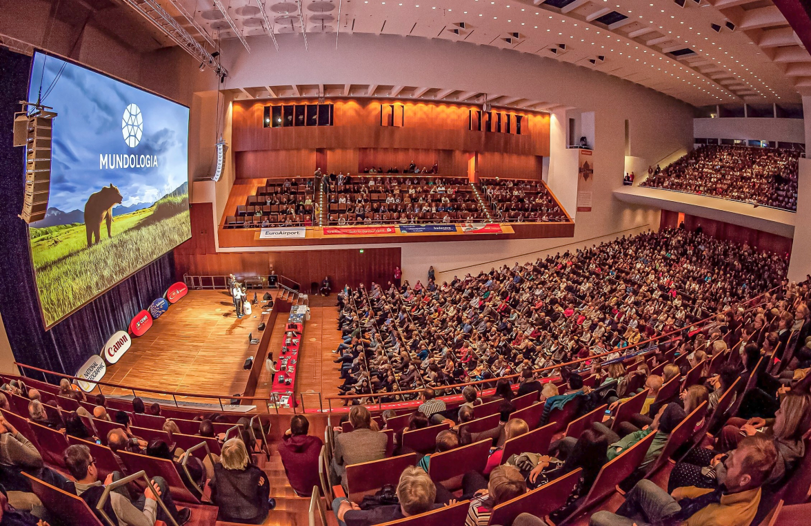 Das Freiburger Konzerthaus ist bei den Vorträgen meist bis auf den letzten Stuhl besetzt. FOTO: TOBIAS FRIEDRICH