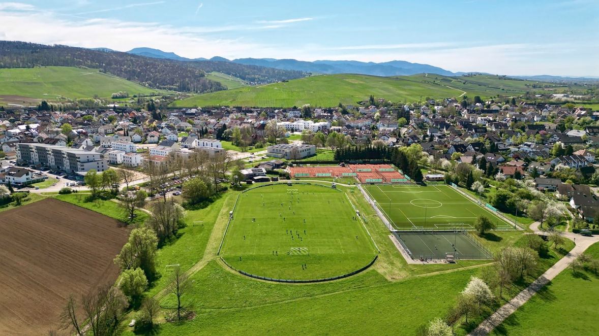 Auf diesem Sportgelände trainieren die Mannschaften des FCW. Am Wochenende findet hier das Straßenturnier statt. FOTO: TIMO PANKRATH