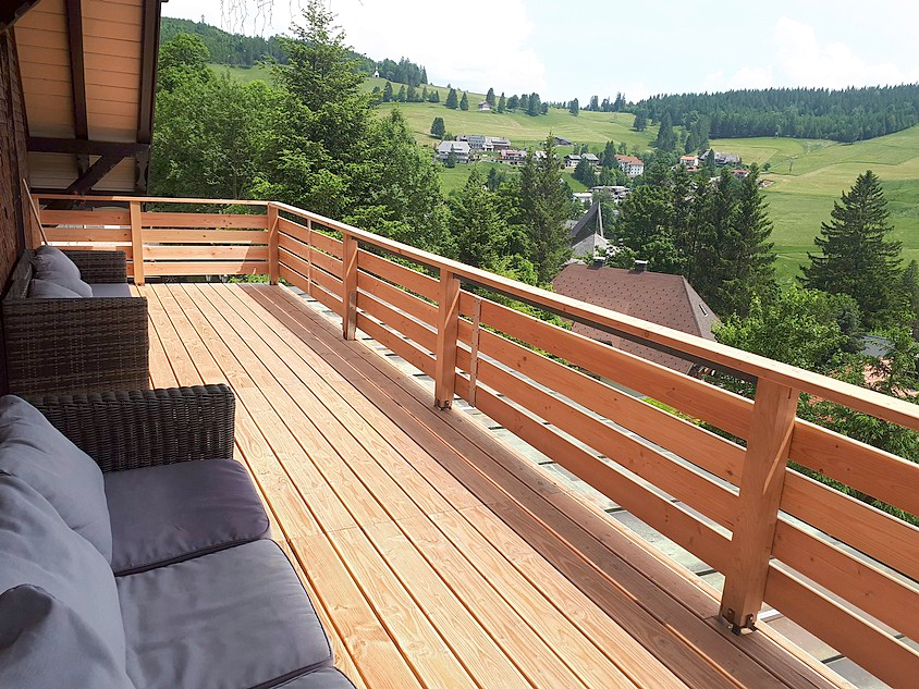 Auch Balkone in Holz werden gefertigt.