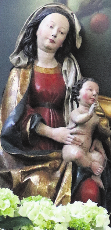 Die Stuttgarter Madonna enstammt der Gotik.