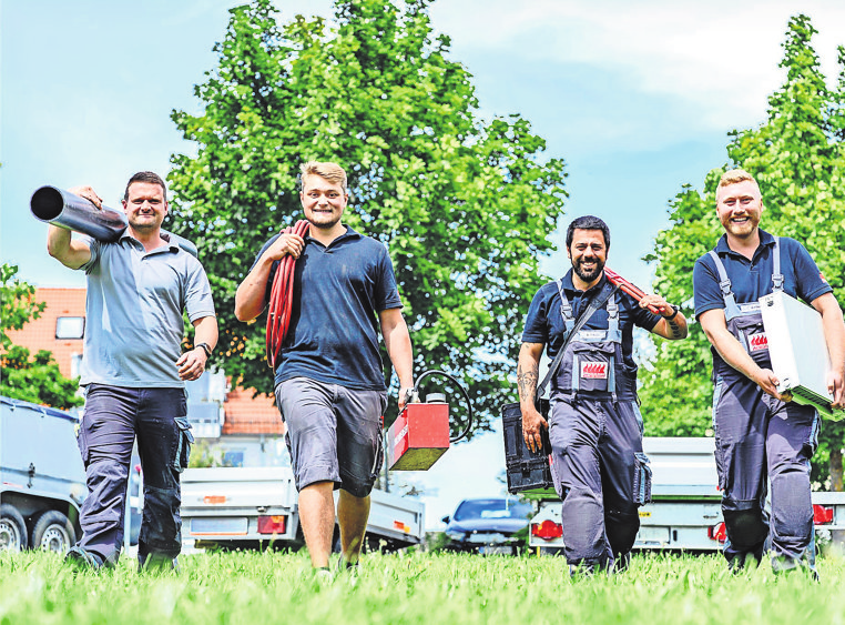 Immer für die Kunden da: Das Wenzelburger-Team und Inhaber Jochen Hägele (rechts).
