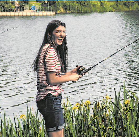 Angler finden im örtlichen Fachgeschäft die perfekte Ausstattung. Auch hier sind Gutscheine erhältlich.