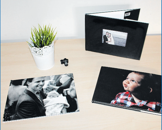 Im Fachgeschäft kann man vielfältige Fotodrucke oder Motivtassen nach Wunsch gestalten lassen.