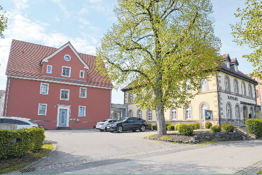 Der zentral gelegene Rathausplatz. Fotos (5): Peter Tippl