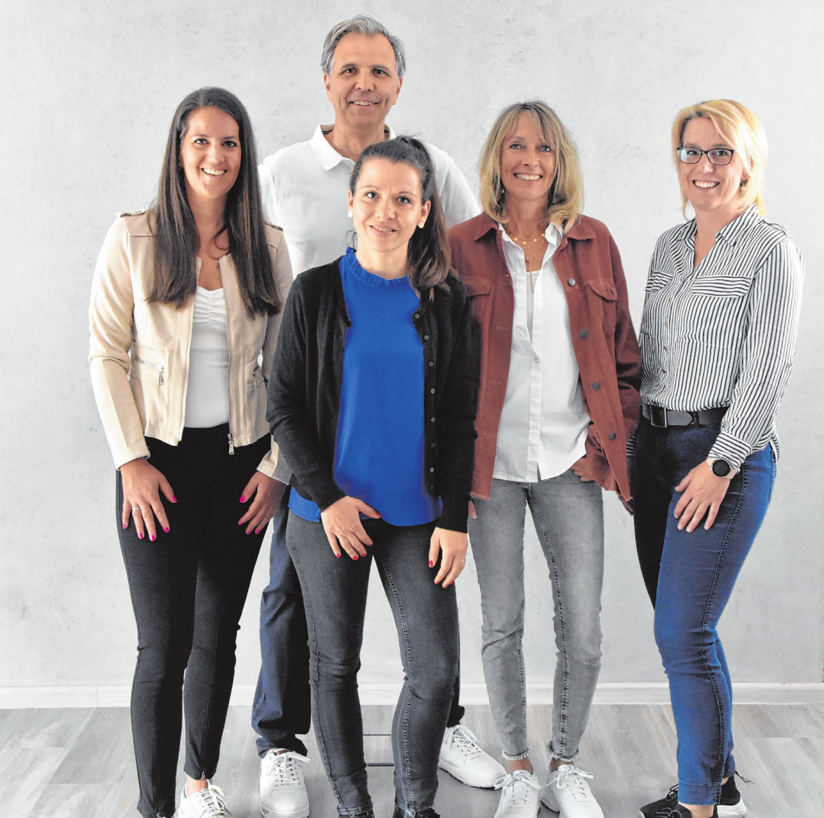 Das aktuelle Team der PGS-Medau Berufsfachschule für Physiotherapie (v. l.): Janine Lohrey, Gottfried Hois, Diana Thümmel, Michaela Grüner und Janett Herklotz. Um letztlich alle Herausforderungen meistern und alle Aufgaben stemmen zu können, wird das Team in Zukunft aber noch weiter wachsen.