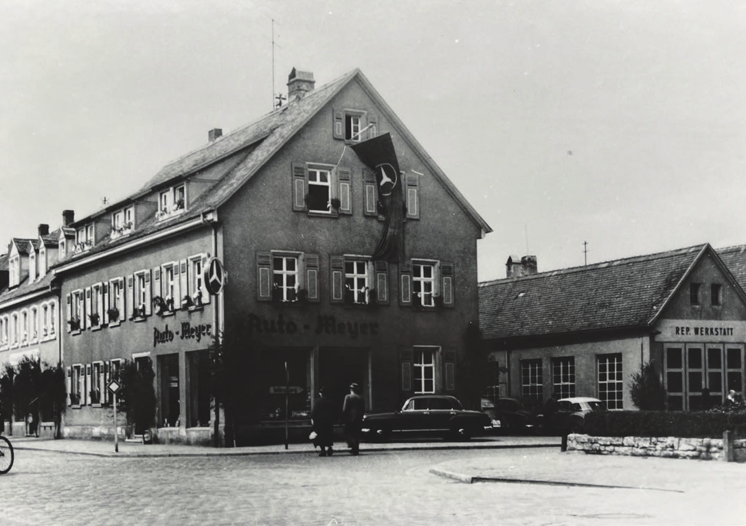 Im Jahr 1939 begann der Neubau in der Bahnhofstraße 2 mit einer neuen Kfz-Reparaturwerkstatt.