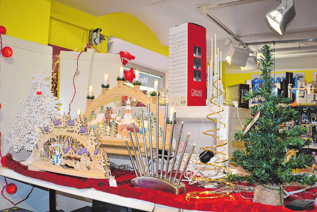 Stimmungsvoll gestaltet: Die Gemeinde und ihre Geschäftswelt präsentieren sich weihnachtlich und stimmungsvoll.