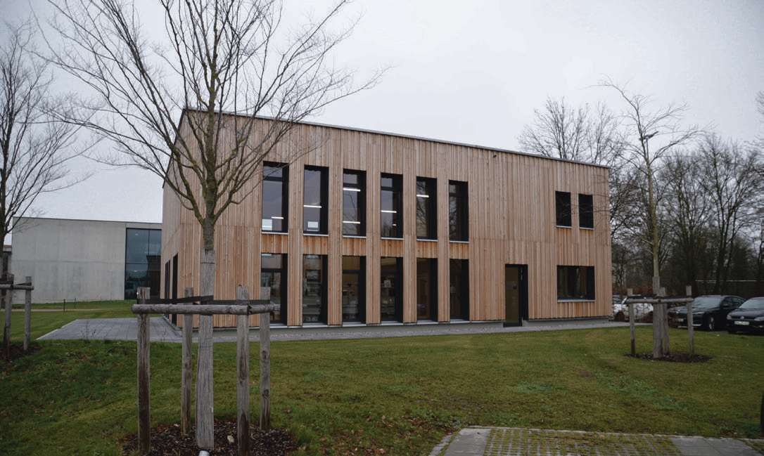 Auf Privatinitiative entstand der Technologie Campus Dinkelsbühl, an dem Jugendliche in technische Berufe hineinschnuppern können.