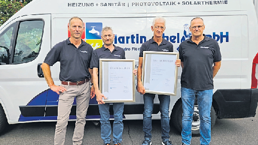Für Treue zum Betrieb wurden Mitarbeiter des Unternehmens von der Kreishandwerkerschaft geehrt.