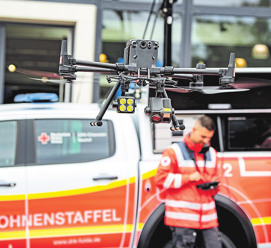 In schwer zugänglichem Gelände hilft die Drohnenstaffel den Rettungshunde- und Reiterstaffeln, den Unglücksort zu finden und sicher zu erreichen. <br draggable="true" data-highlightable="1" id="ie4ks"/>Fotos: DRK Kreisverband Fulda