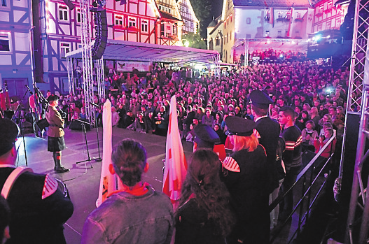Wo noch gibt es die „25.Stunde“? Fotos (2): Archiv/Burgenstadt Schlitz