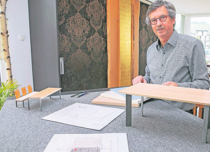Wolfgang Kuhn betreut jeden seiner Kunden ganz individuell. FOTO: VOLKER JOST