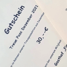 Neben dem Hauptpreis im Wert von 100 Euro gibt es zahlreiche Gutscheine im Wert von 30 Euro zu gewinnen.