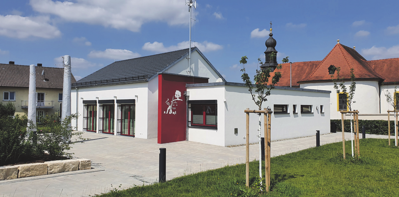 Im Zentrum von Tütschengereuth steht das Dorfgemeinschaftshaus.