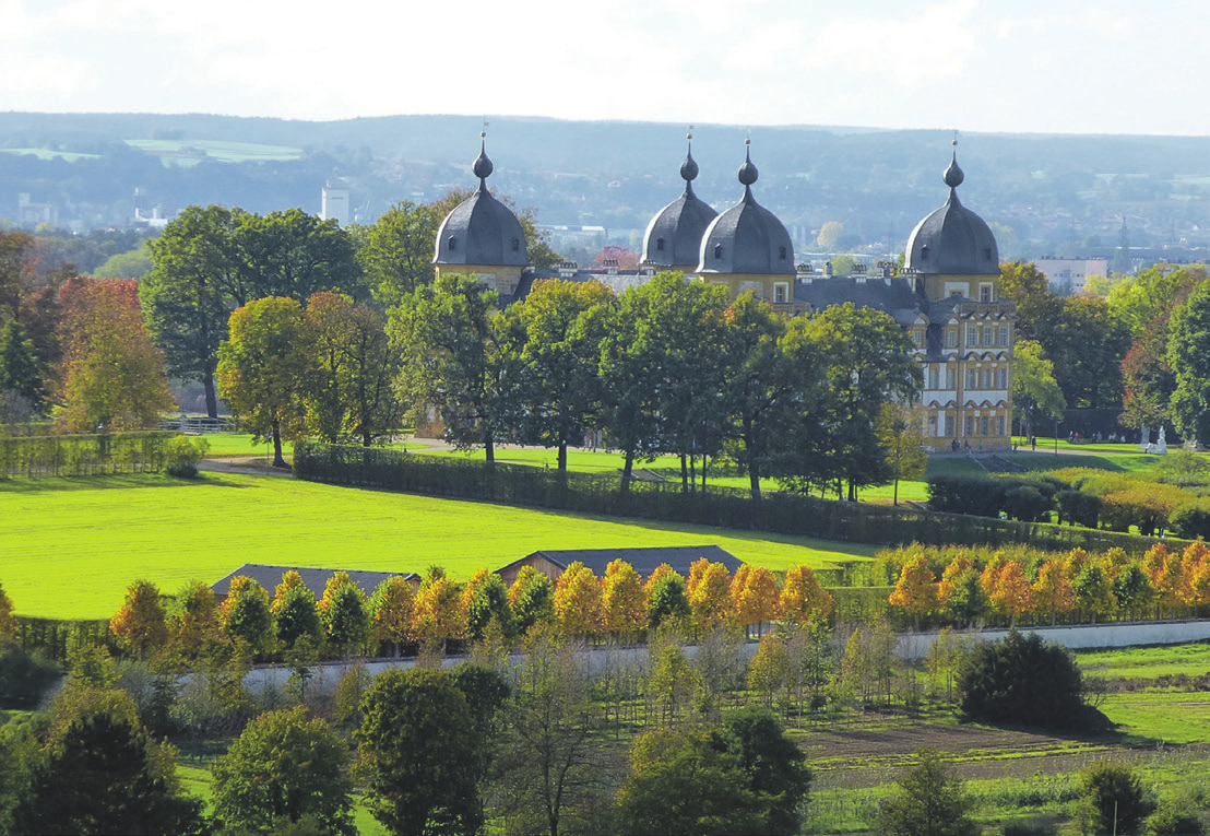 Schloss Seehof mit seinem schönen Schlosspark ist zu Recht ein beliebtes Ausflugsziel. Fotos: PR
