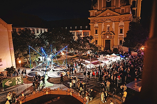 Die Stadtfestabende sind bei Live-Musik besonders stimmungsvoll.