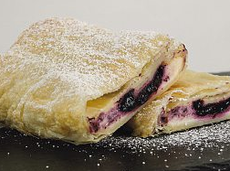 Vom regionstypischen Strudel bis hin zur Fülle für Palatschinken: Wenn Heidelbeeren reif sind, schmecken sie am besten - intensiv, aromatisch und unverwechselbar.
