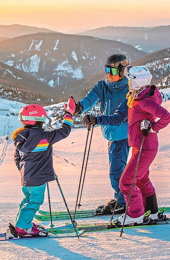 Im Heidi-Alm Skipark Falkert lernen kleine Skistars das Gleiten - spielerisch, sicher und mit ganz viel Spaß im Schnee. Foto: Christoph Rossmann / MBN Tourismus