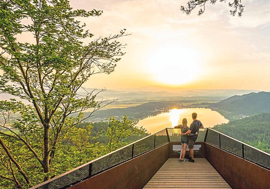 Der Slow Trail Kitzelberg ist für seine futuristische Aussichtsplattform bekannt.<br/>Foto: Gert Perauer
