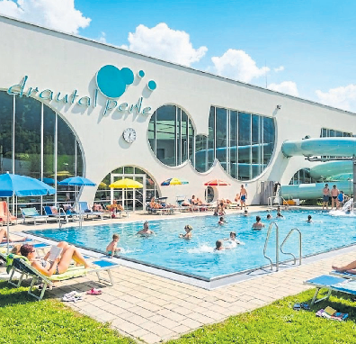 Die Drautalperle in Spittal verbindet Badespaß, Sport und Entspannung unter einem Dach.<br/>Foto: drautal perle