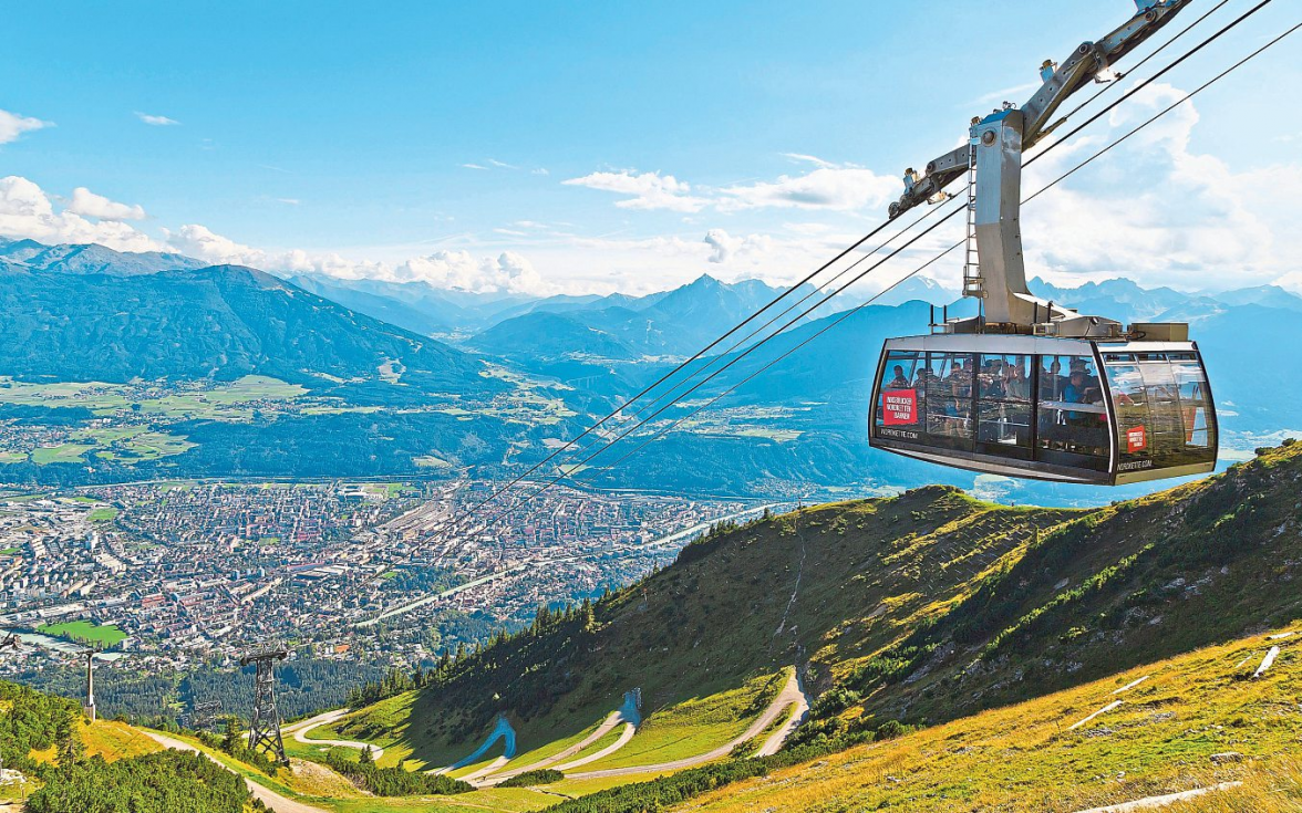 Mit den Nordkettenbahnen gelangen die Besucher direkt von der Altstadt Innsbrucks auf die Seegrube.