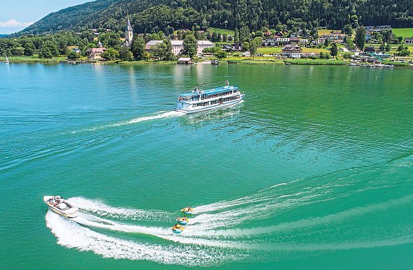 An Bord der MS Ossiach erleben Gäste den Ossiacher See aus einer besonderen Perspektive. Foto: Michael Stabentheiner