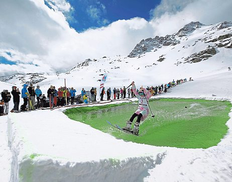 Waterslidecontest Mölltaler Gletscher. Foto: Karel Mondek