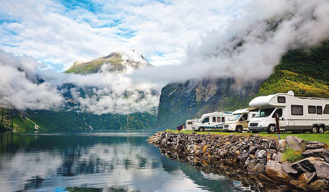 Postkartenidylle in Serie: Auf den schönsten Stellplätzen Österreichs trifft mobile Unabhängigkeit auf majestätische Natur Foto: Dmitry Naumov-stock.adobe.com