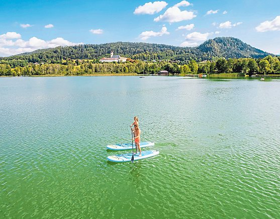 Der Längsee lädt zum Stand-up-Paddeln ein Foto: Michael Stabentheiner/Region Mittelkärnten