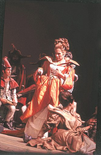 Eine Buhlschaft wie aus dem Märchenbuch: Die junge Christiane Hörbiger. Foto: Hildegard Steinmetz