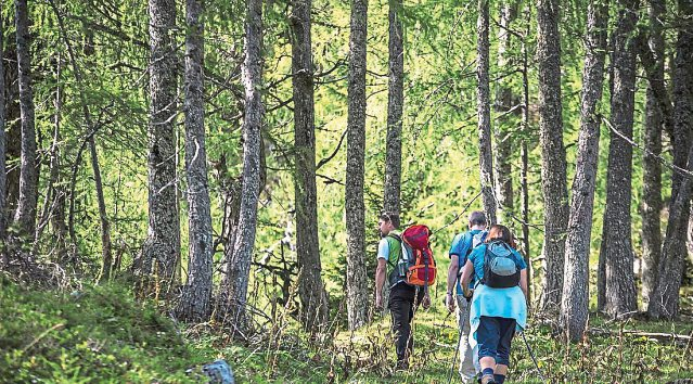 Unter dem Panoramarestaurant„Oben“ lockt das Besucherzentrum GeoDom - 7000 waren schon dort. Foto: Urosh Grabner