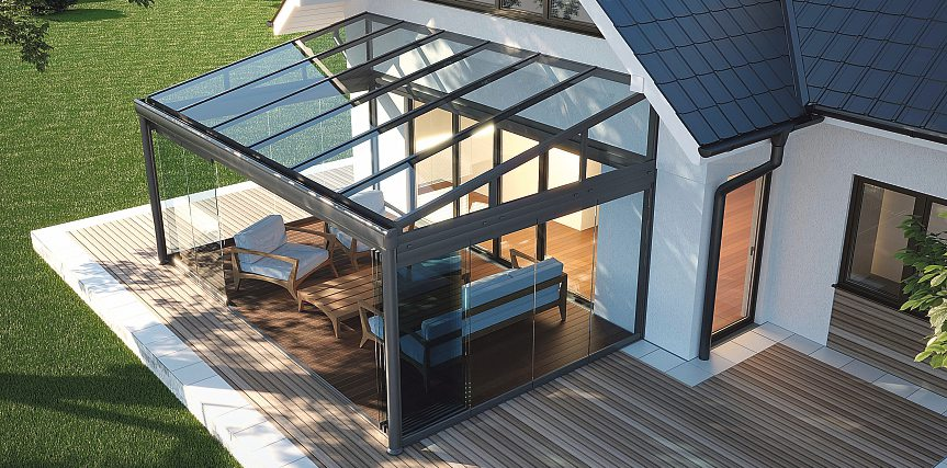 Wintergärten, Terrassenüberdachungen und Balkonverglasungen schaffen zusätzliche Räume, die Geborgenheit und Offenheit vereinen.Foto: Studio Harmony - stock.adobe.com