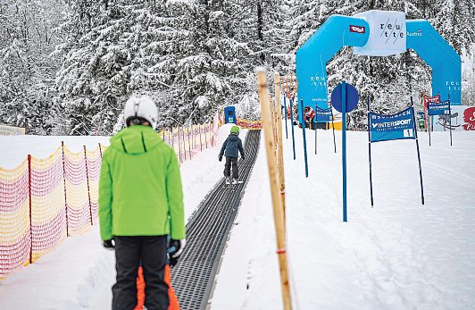 Zauberteppich im Kinderland der Bergwelten Hahnenkamm. Foto: Andreas Schreieck