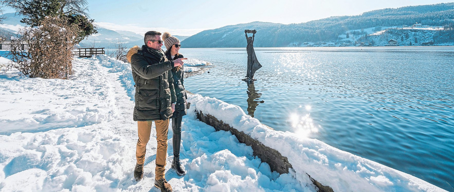 Winterglanz am Wasser: Ein Spaziergang am Millstätter See zeigt, dass Stille manchmal die schönste Musik des Winters ist. Foto: Gert Perauer