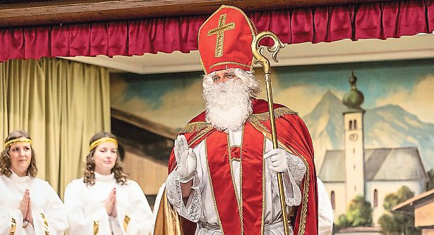 Das Nikolausspiel ist ein Spiegelbild menschlicher Tugenden und Schwächen.