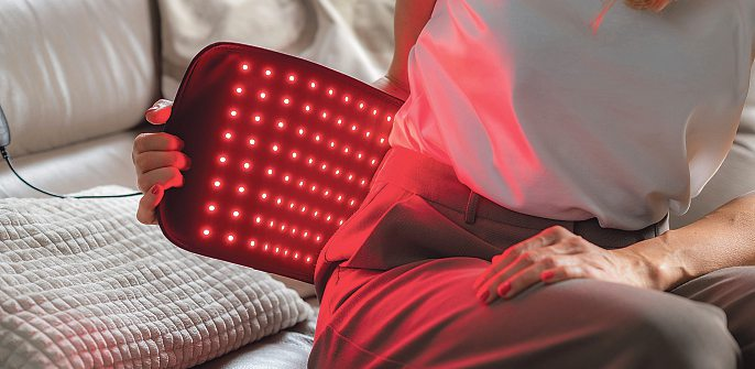 Infrarotwärme dringt tiefer ins Gewebe ein als herkömmliche Hitze und kann den Stoffwechsel sowie die muskuläre Entspannung unterstützen.