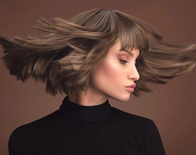 Haare sind ein wichtiger Teil der Identität. Ob Soft-Layers oder Bob – Eine neue Frisur kann das Selbstwertgefühl steigern und Frische vermitteln. Foto: yuriyzhuravov-stock.adobe.com