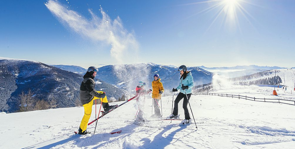 Breite Pisten und sportliche Klassiker prägen das Skivergnügen in Bad Kleinkirchheim. Das Goldeck punktet mit viel Sonne und weiten Ausblicken. Foto: Mathias Prägant