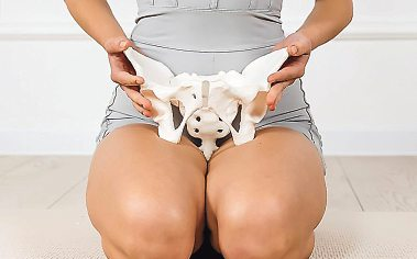 Kegelübungen stärken den Beckenboden gezielt und lassen sich einfach integrieren.     Foto: wedmoments.stock-stock.adobe.com