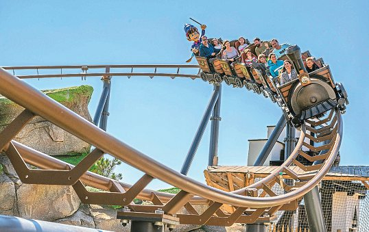 Nervenkitzel pur kann man im Fantasiana Erlebnispark Straẞwalchen erleben. Foto: Fantasiana