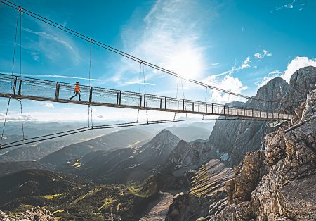 Alles, außer gewöhnlich: die Attraktionen auf Dachstein, Planai und Hochwurzen. Foto: Mathäus Gartner