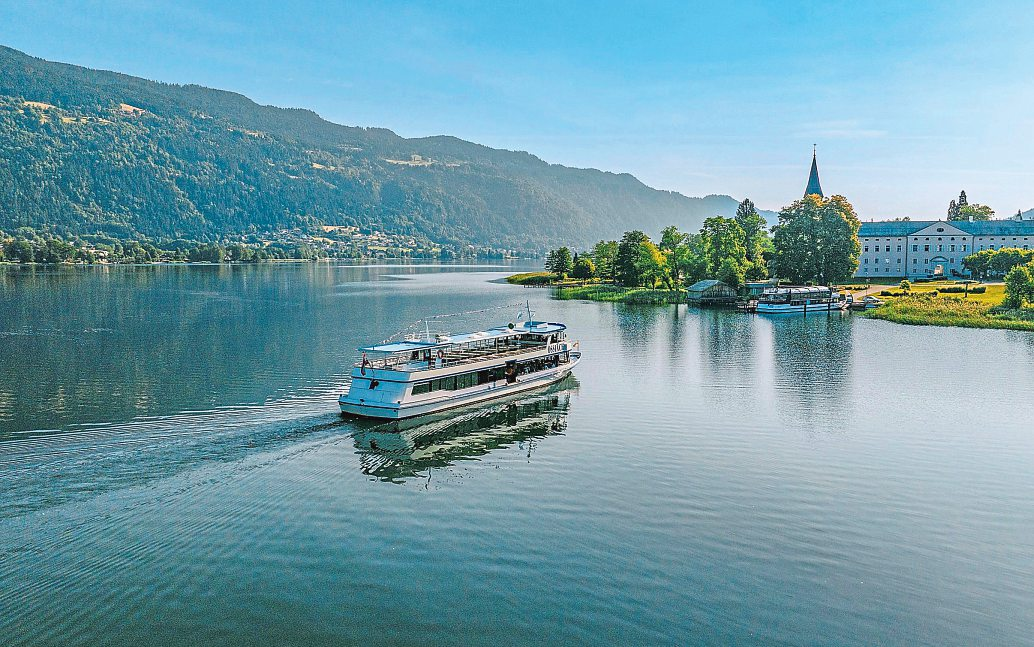 Schifffahrt am Ossiacher See: Eine komplette Rundfahrt dauert etwa 2,5 Stunden.   <span id="iefd2k">Foto: Martin Hofmann</span>