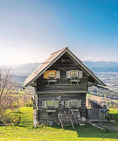 Der Magdalensberg ist das erste große Etappenziel des Vierbergeweges. Foto: MICHAEL STABENTHEINER
