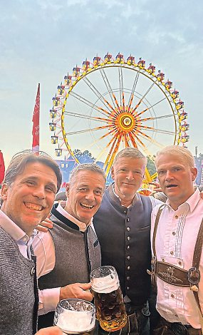 Reinhard Helweg, Thomas Köhle, Wolgang Kos und Oswald Wolkenstein.