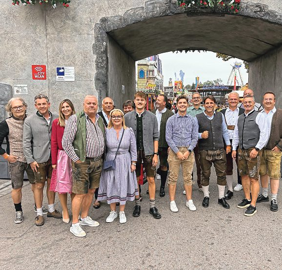 Für die „Tiroler Krone“ war der Ausflug eine gelungene Gelegenheit, sich bei den Kunden für die gute Zusammenarbeit zu bedanken. Fotos: Mediaprint Tirol PAR.
