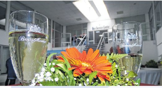Ein Grund zum Feiern und Anstoßen: 25 Jahre BSC GmbH Foto: BSC GmbH
