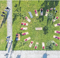 Neu in Neuzelle: Yoga im Klostergarten. Foto: Tim Elsholz