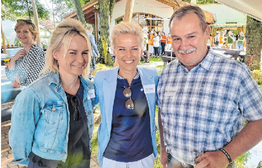 Maria und Belinda Erkner mit Thomas Trautmann von der Erkner Gruppe aus Rüdersdorf.